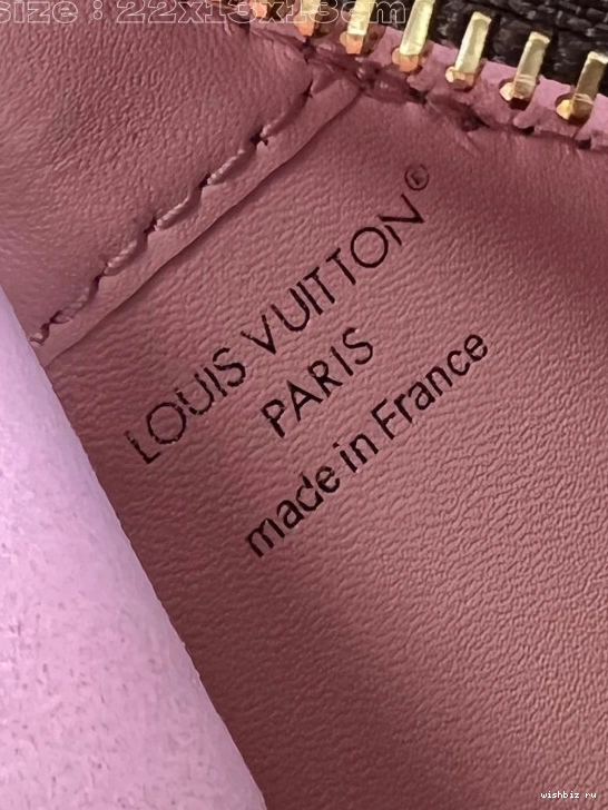 WIS Bloom Pouch-22.5*13*13CM LOUIS VUITTON 0730